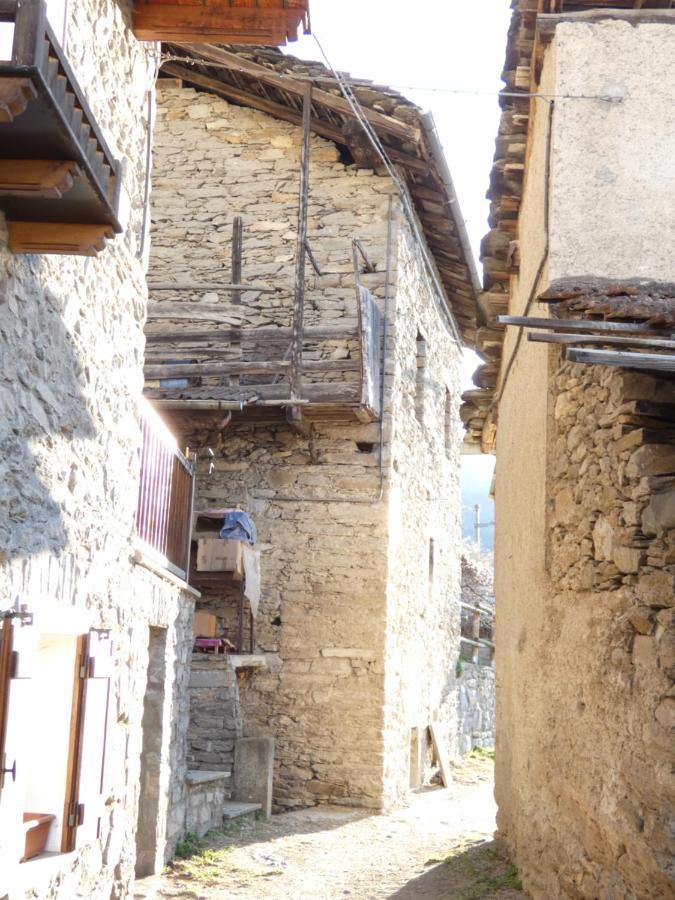 Balcone Sul Rutor Apartment Introd Bagian luar foto